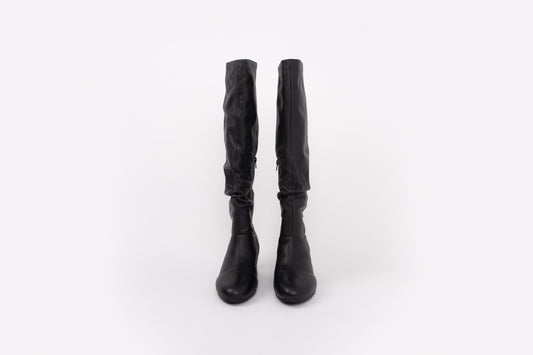 front shot of womens leather knee high slouch heeled ankle boot in larger sizes 42-46