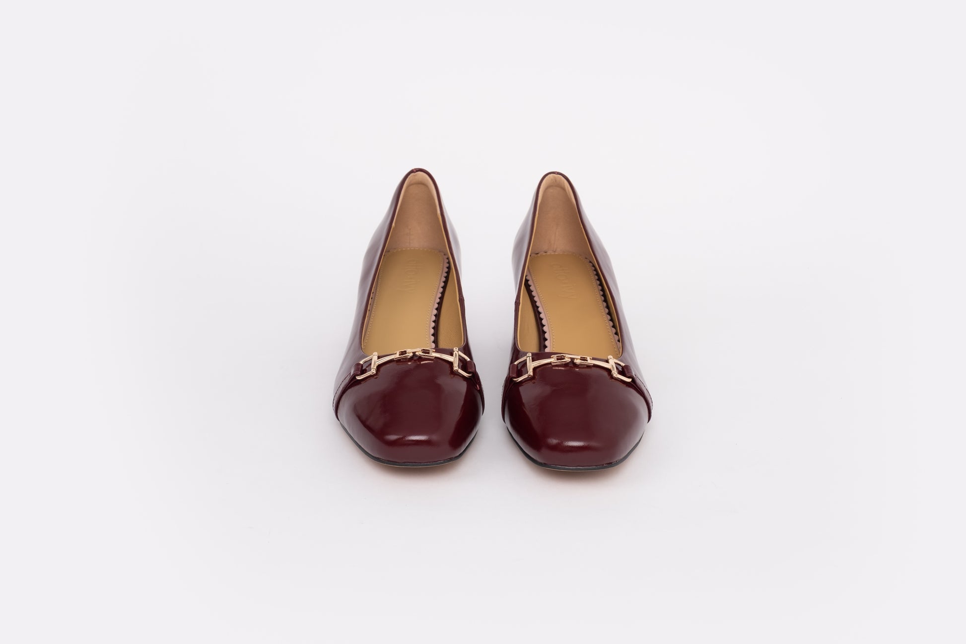 Front view of womens red leathr court shoes in large sizes available in large sizes 8-12