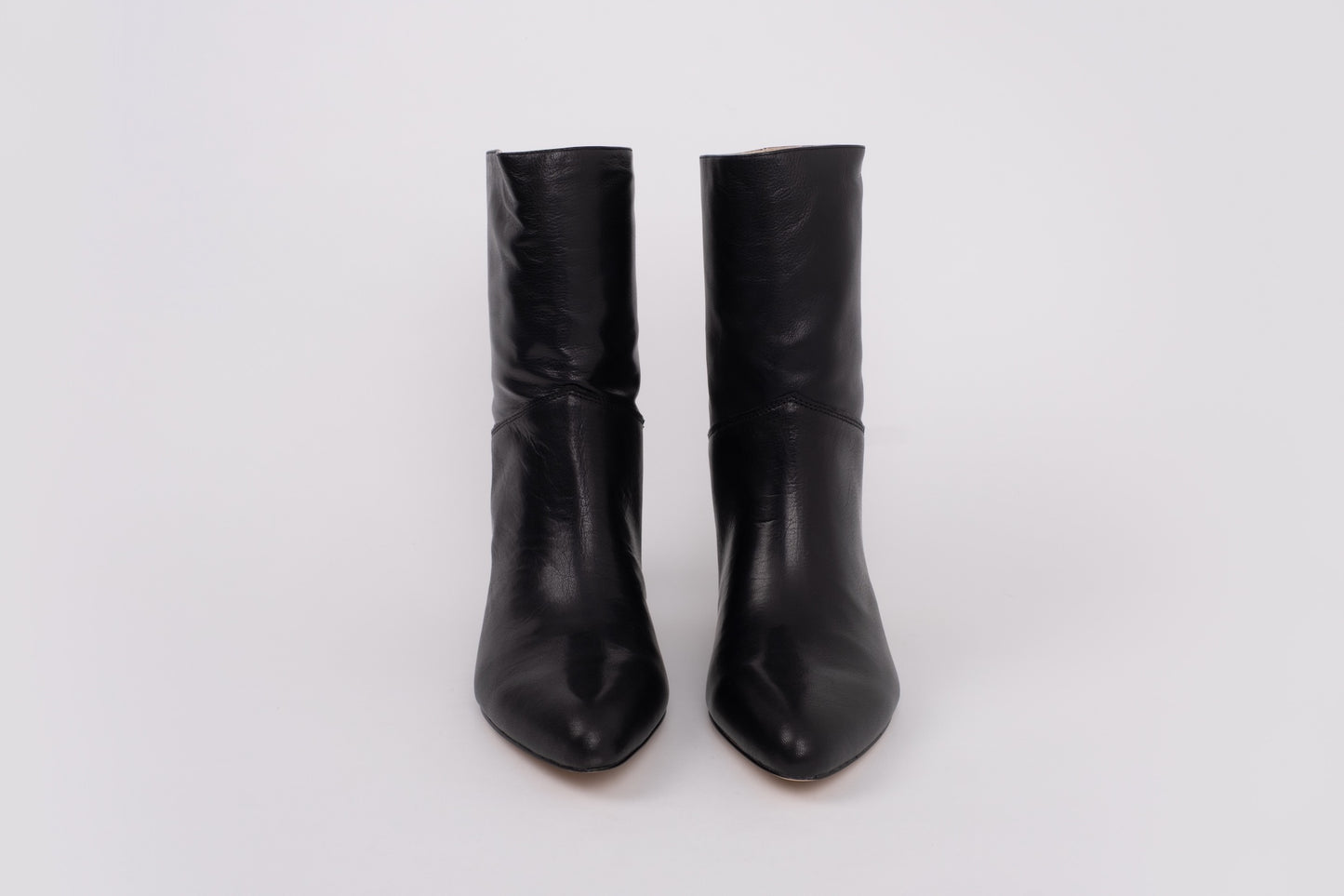 front shot of black leather womens boot avaible in larger sizes 8 9 10 11 12