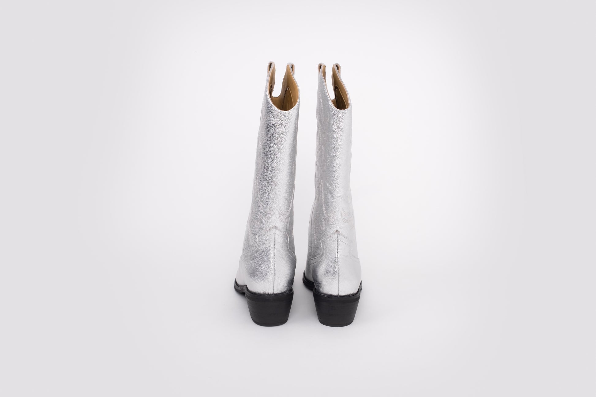 Back shot of womens cowboy western boot in large sizes 42 43 44 45 46