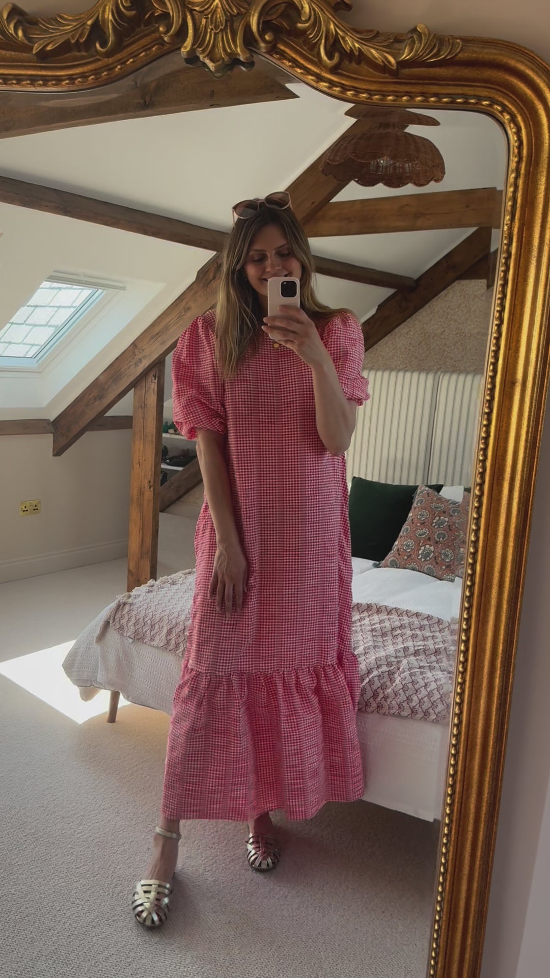 Video of tall woman modelling Diasy sandal. Available in larger European sizes 42-46