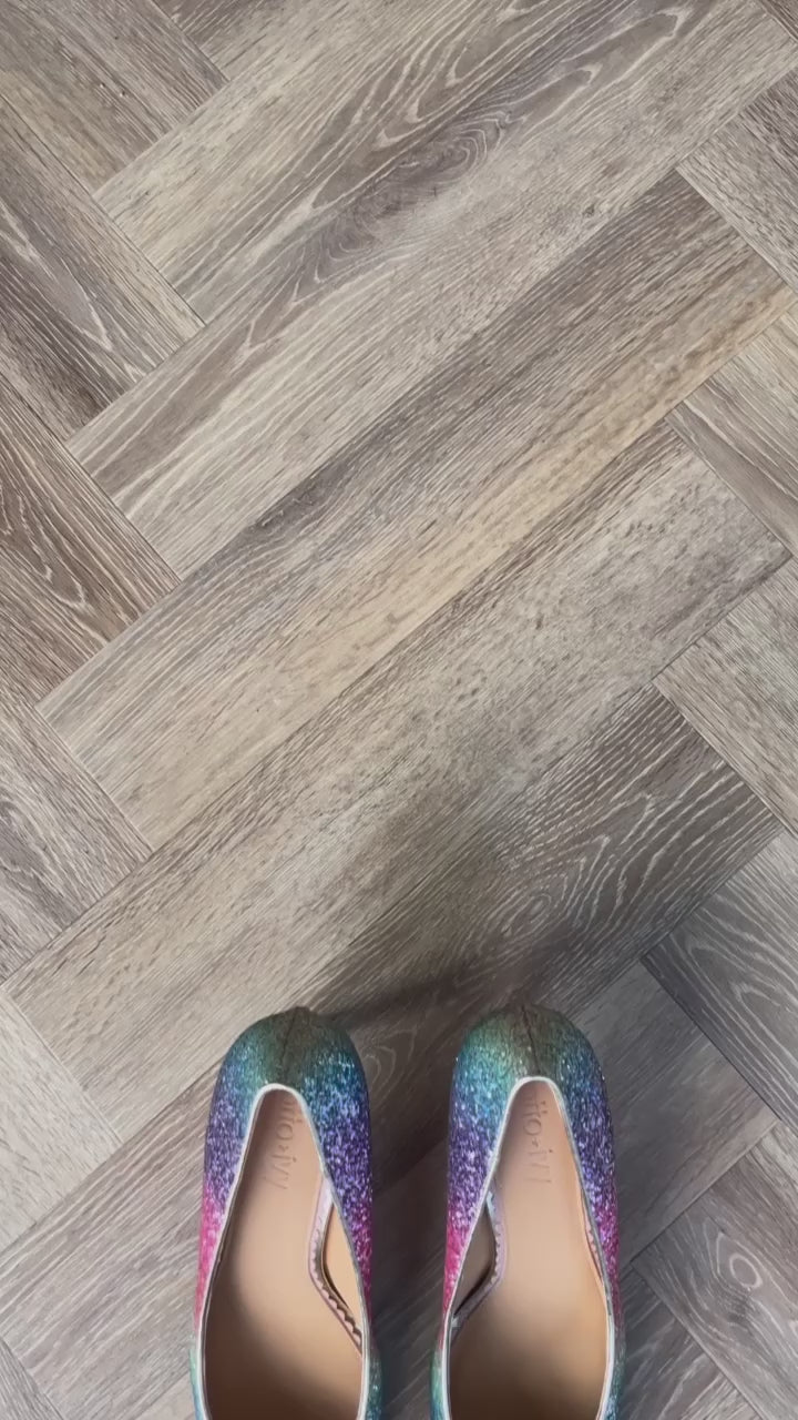 Real life video of Emmie rainbow courts European sizes 42-46