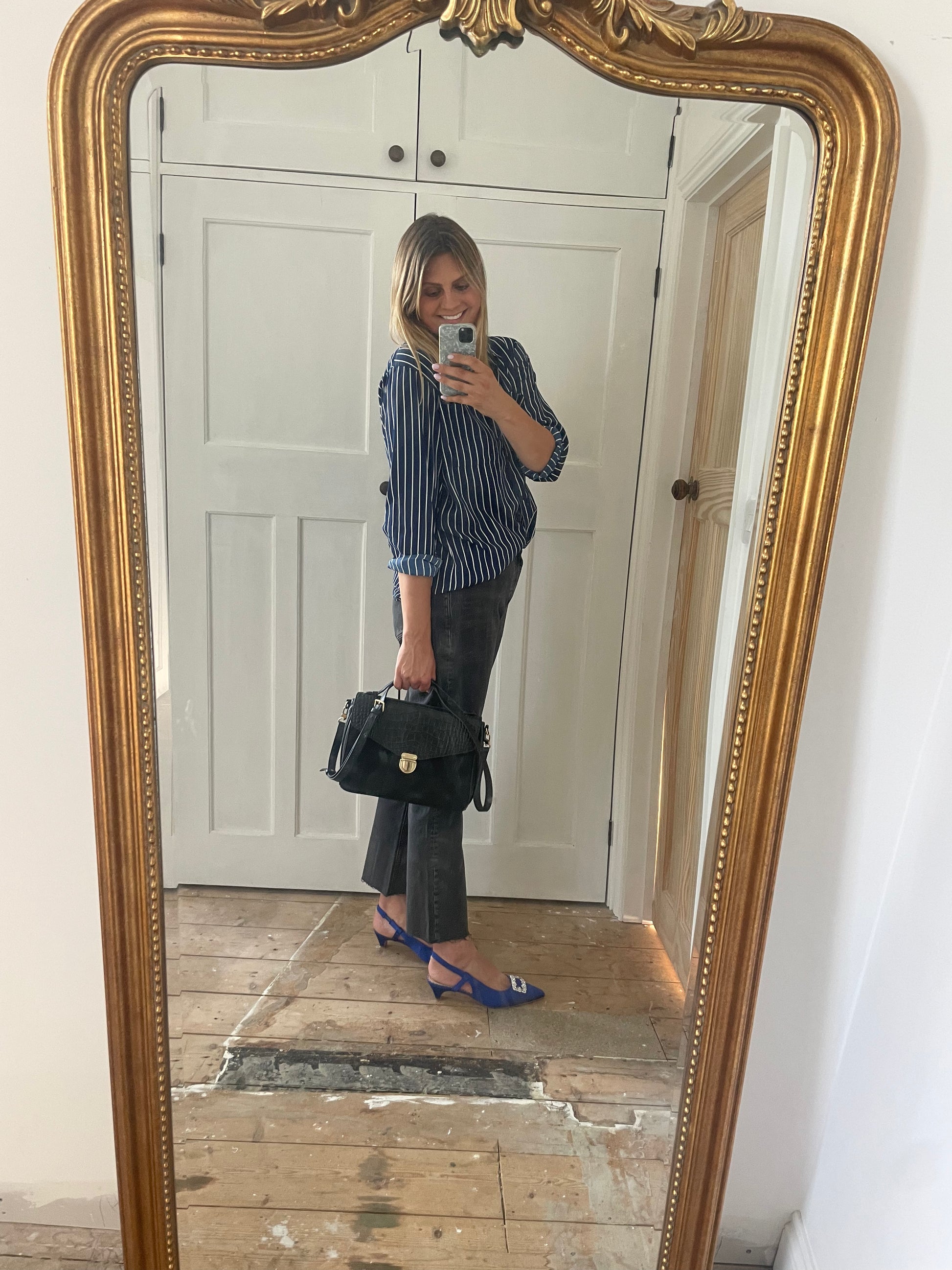 Women modelling Aceia Sling back shoes in black. Featuring Matilda handbag. Womens footwear available in sizes 42-46