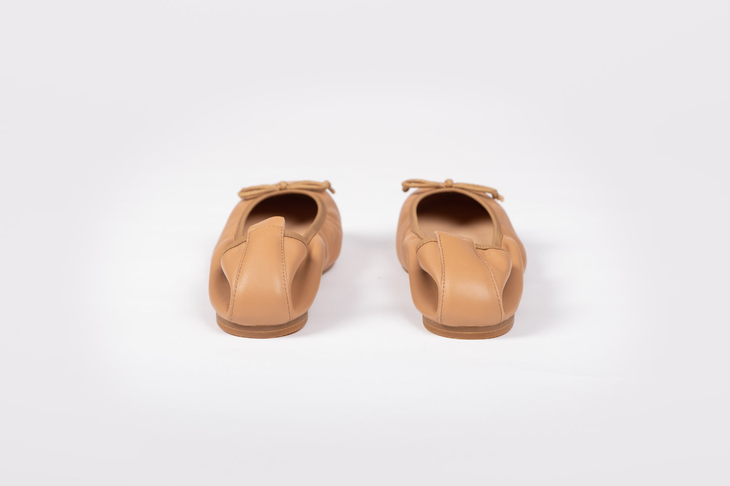 OLIVIA FLAT (TAN)
