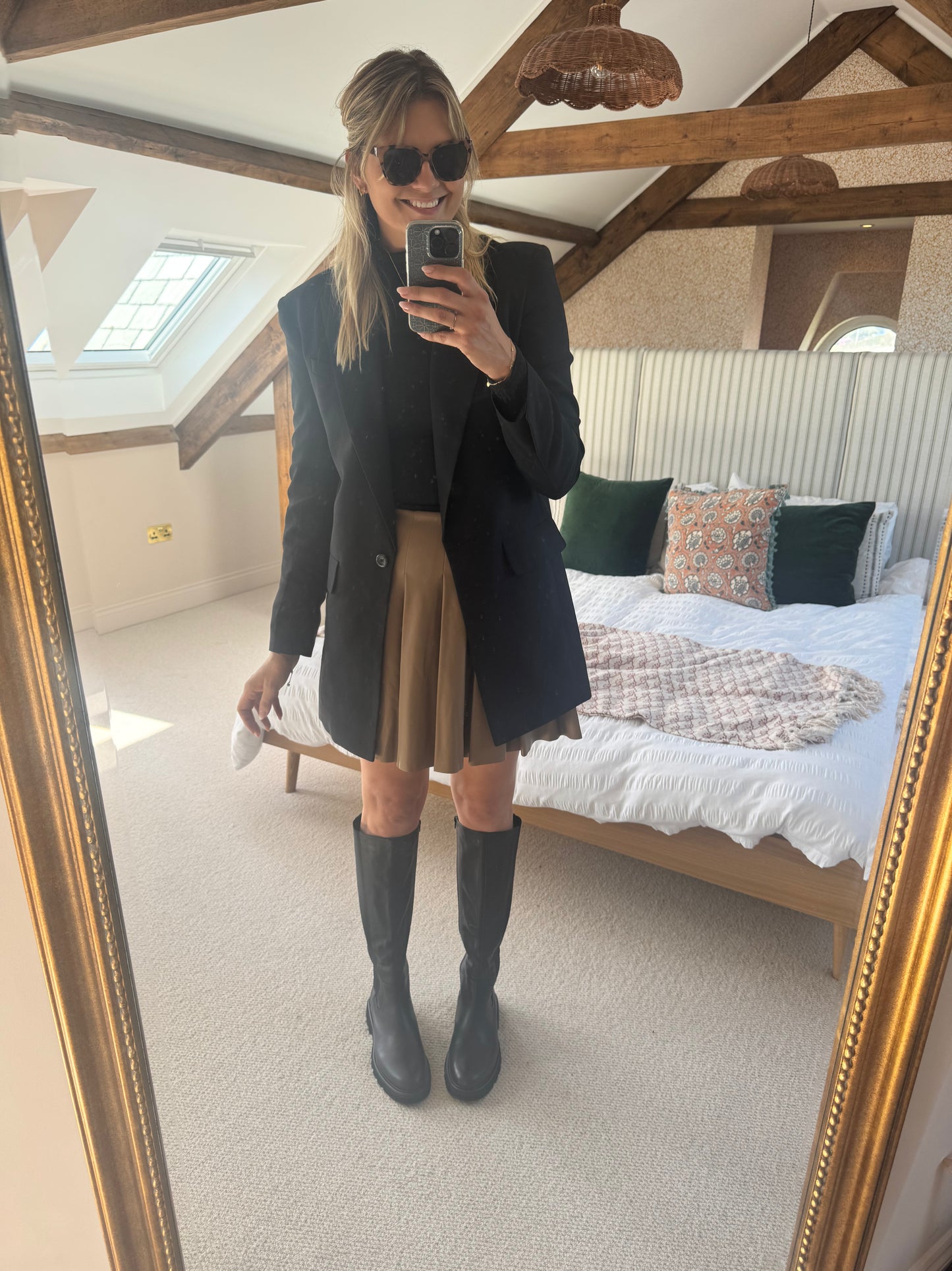 VICTORIA BOOT (BLACK)