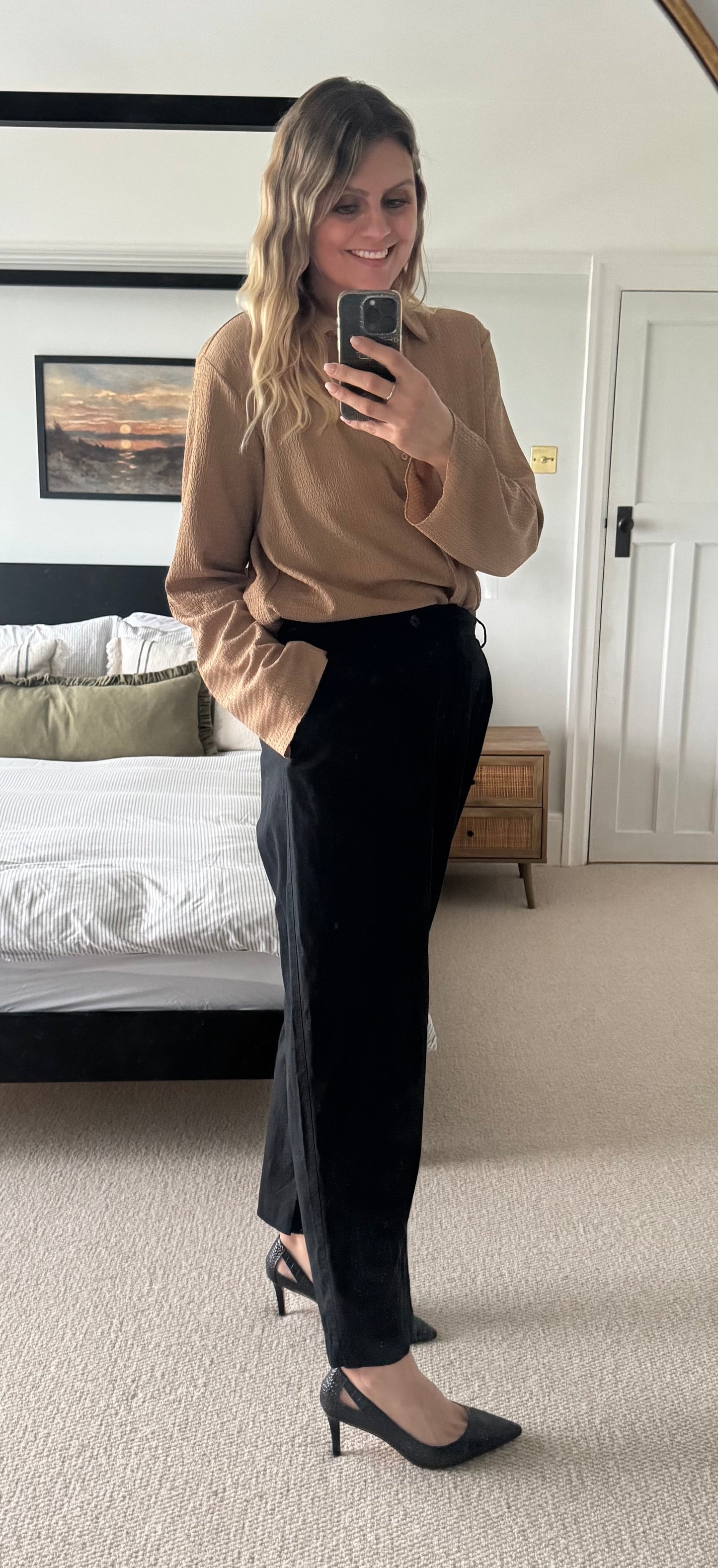 Large sized womens black leather stiletto court shoe in larger sizes 8-12 standard and wide fit