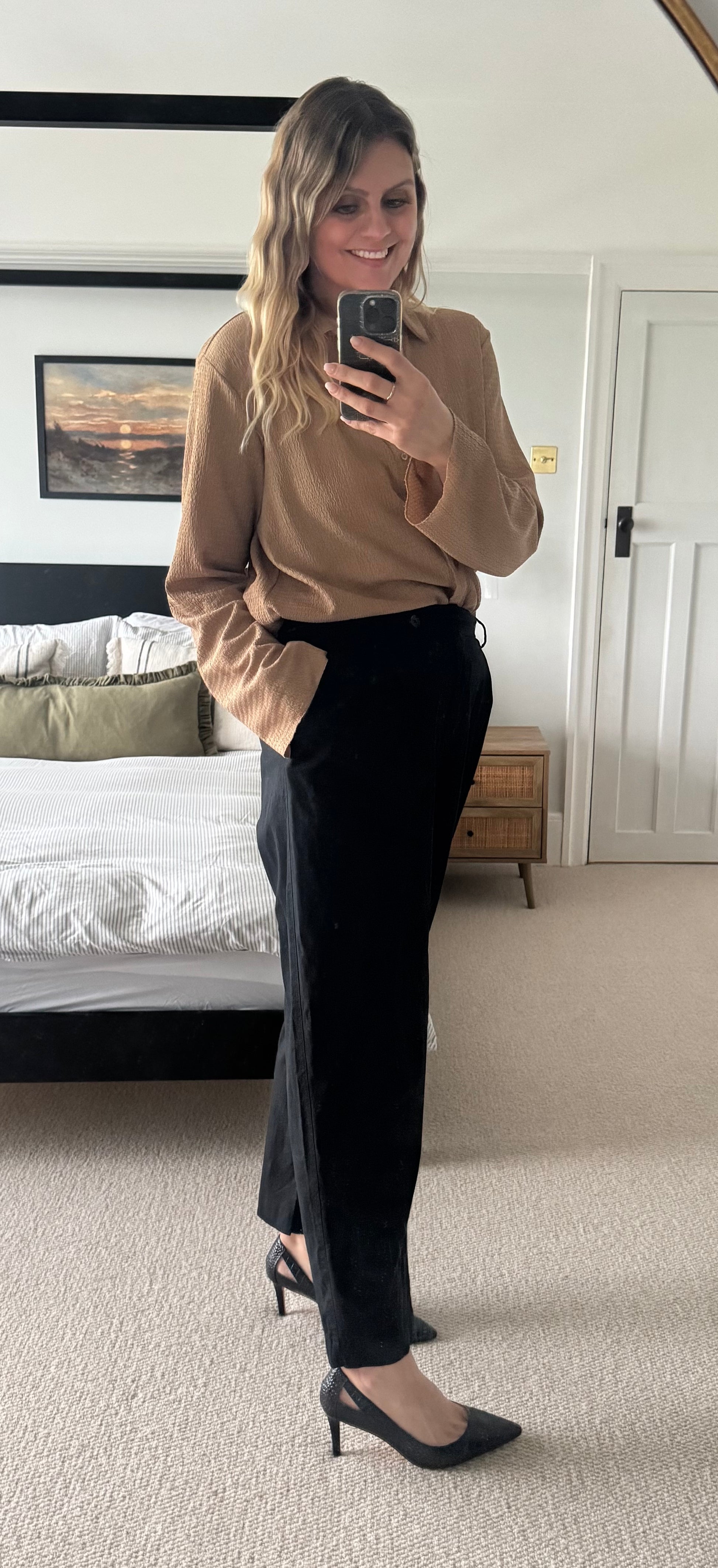 Large sized womens black leather stiletto court shoe in larger sizes 8-12 standard and wide fit