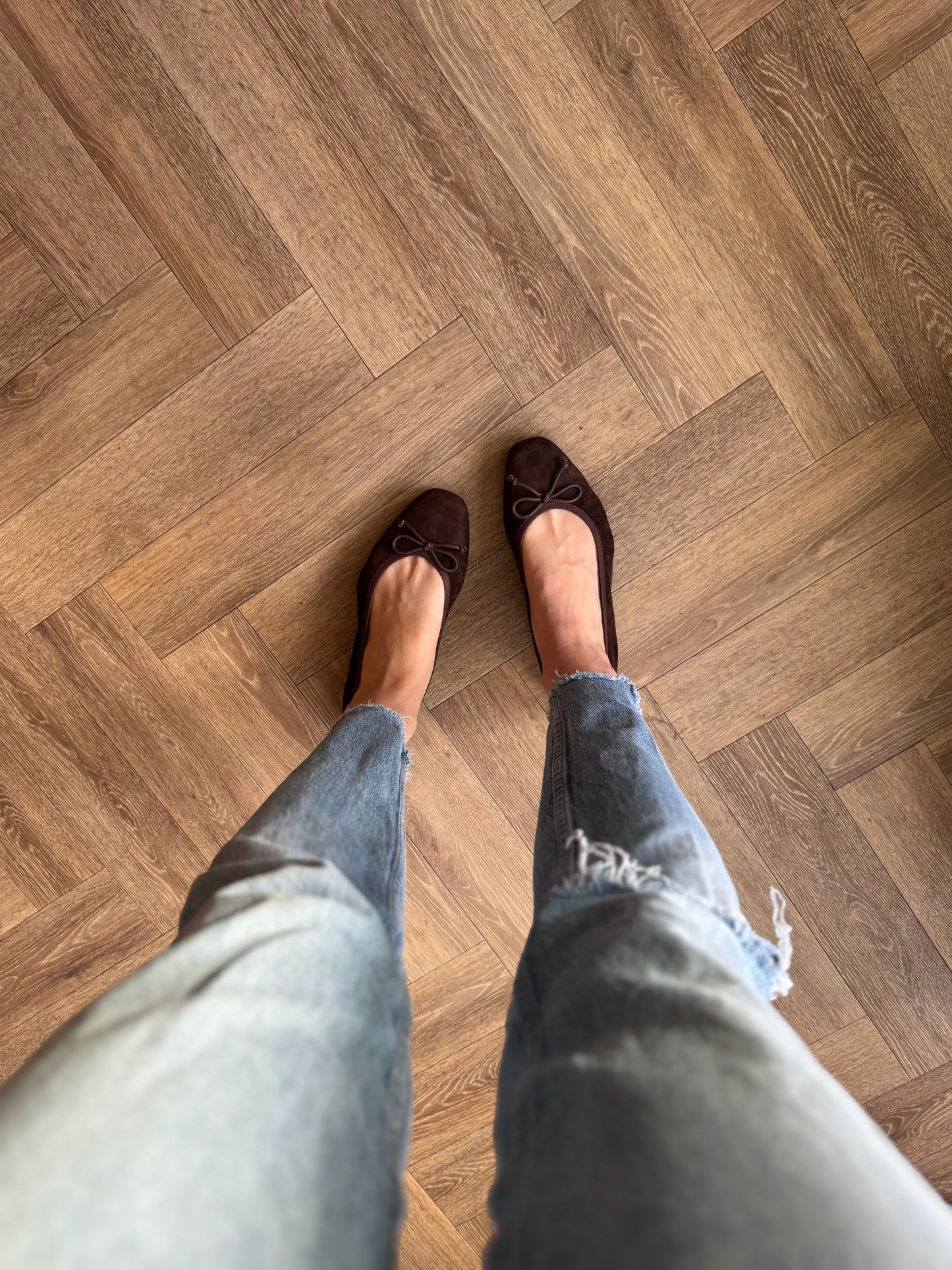 Large size womens brown suede elastic back ballet pump in sizes 42-46