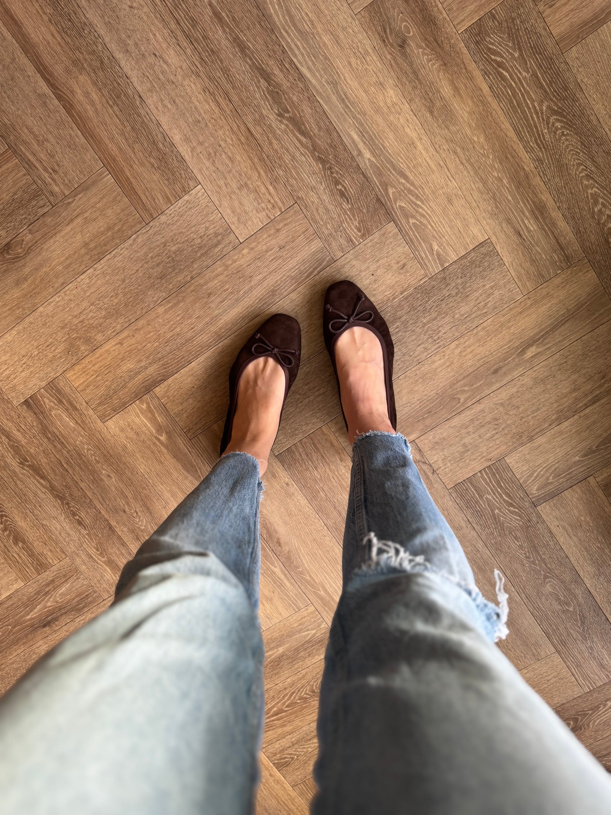 Large size womens brown suede elastic back ballet pump in sizes 42-46