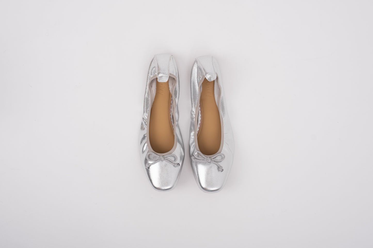 OLIVIA FLAT (SILVER)