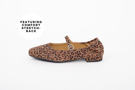 Side shot of bonnie leopard, with comfort stretch back available sizes 42 43 44 454 6