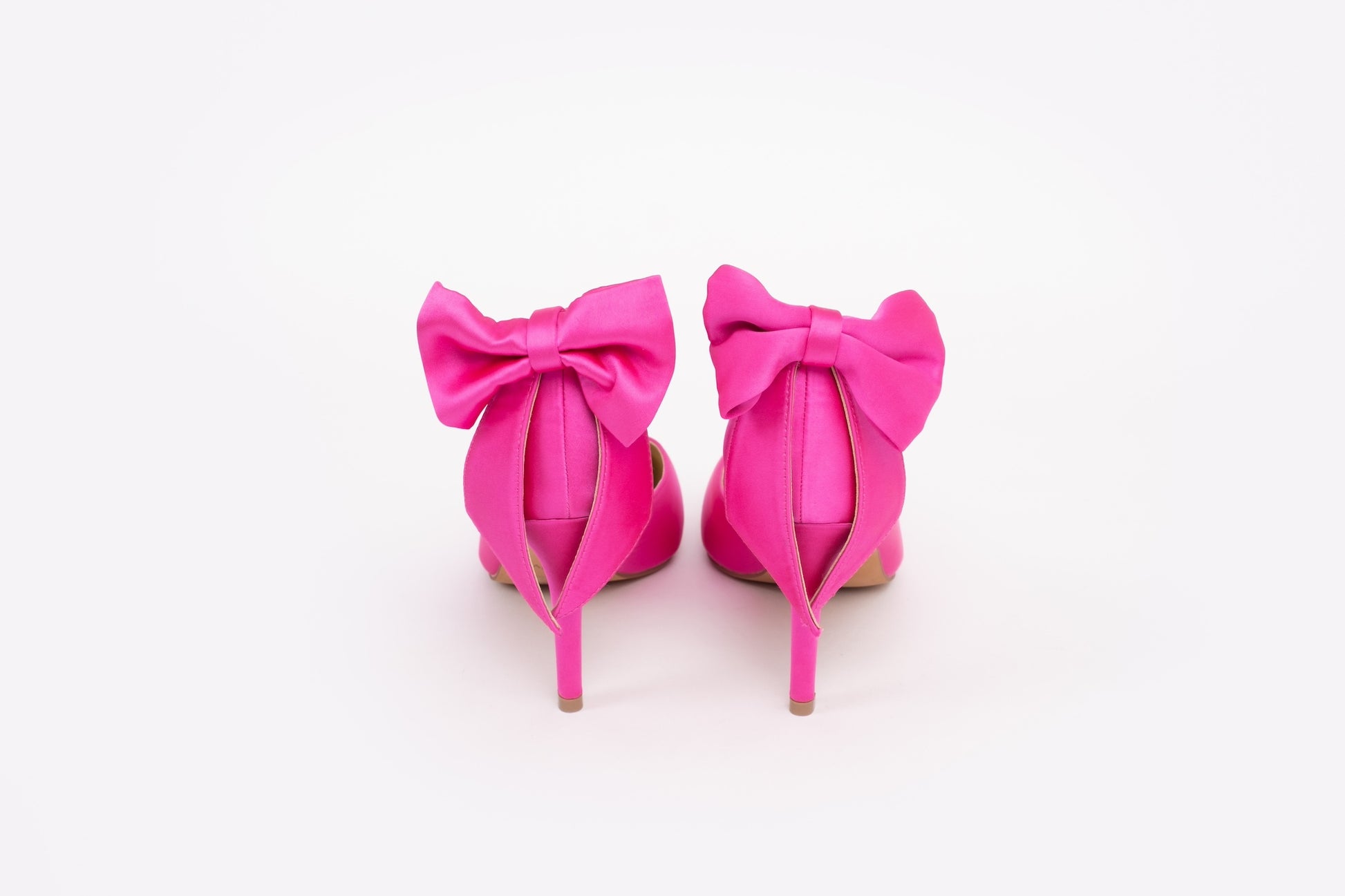 Back view of Fuchsia Annie Courts. Womens heels in larger European sizes 42-46. 
