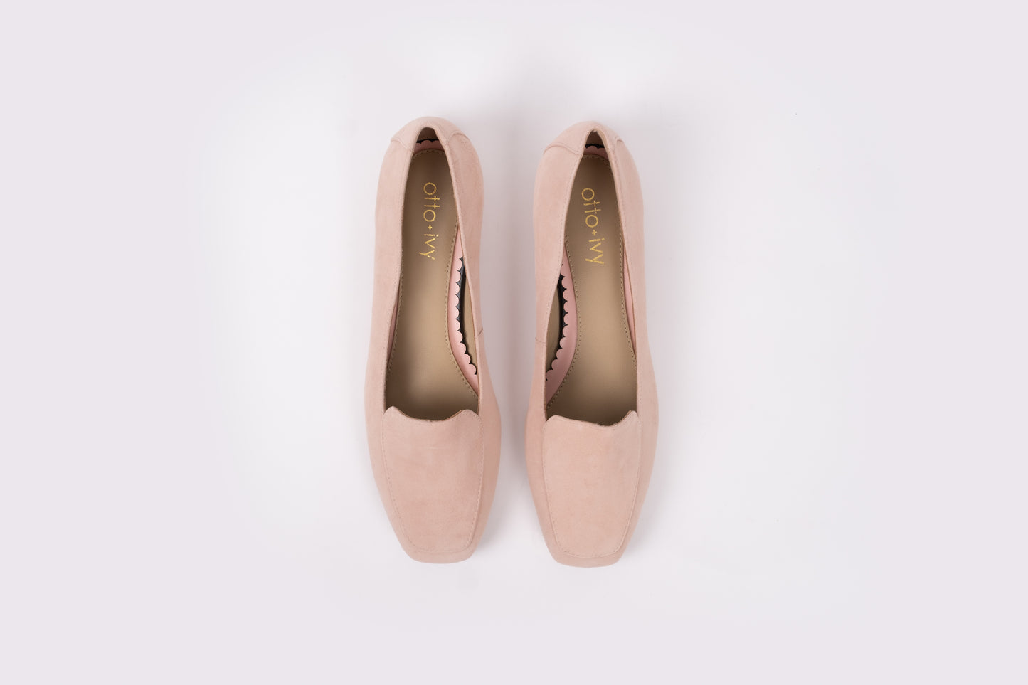 AUBREY FLAT (BLUSH)