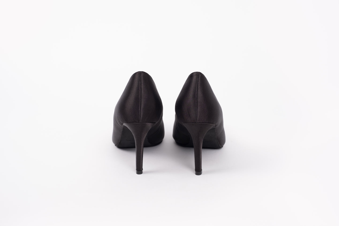 Back veiw of Annabelle court in black. A large sizes womens stiletto shoe in larger European sizes 42-46