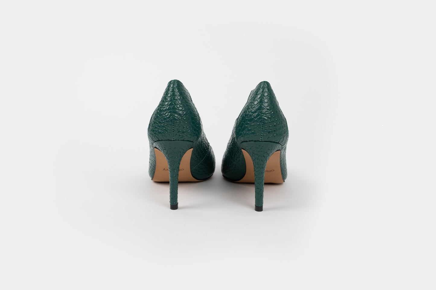Back veiw of Florence Court, in green croc, A womens large sizes court shoe available in UK sizes 8-12